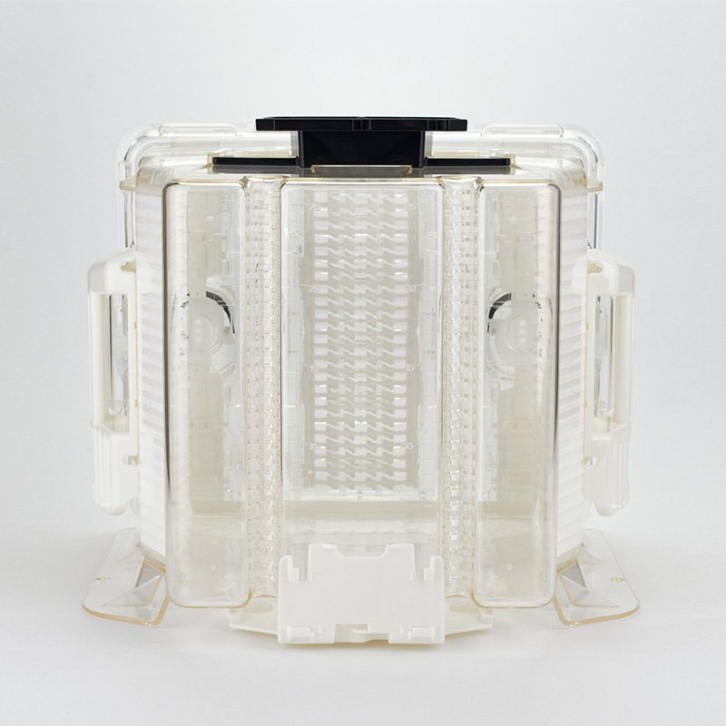 Back side of a empty eFOSB front opening shipping box for 300 mm semiconductor wafers