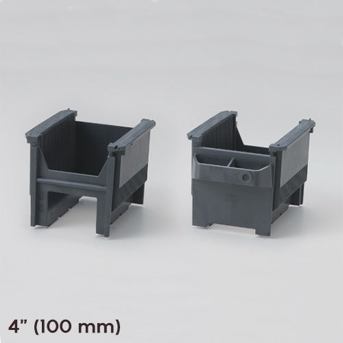 Front and back side of a 4 inch size cassette with 25 slots and is made of high quality Cyclic Olefin Copolymer