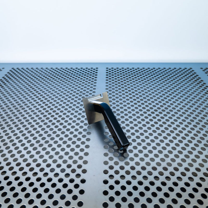 Metal cassette handle for 3 and 4 inch WHS-M2 metal cassettes used in the semiconductor industry