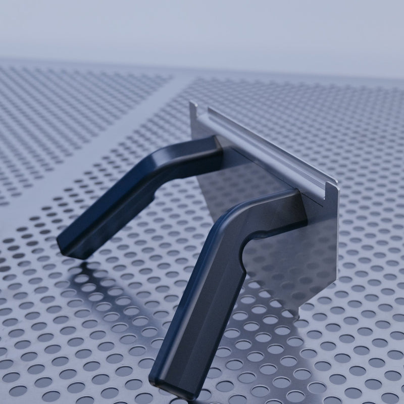 Close-up from the side profile of the WHS-M3 metal cassette handle used for 8 inch cassettes