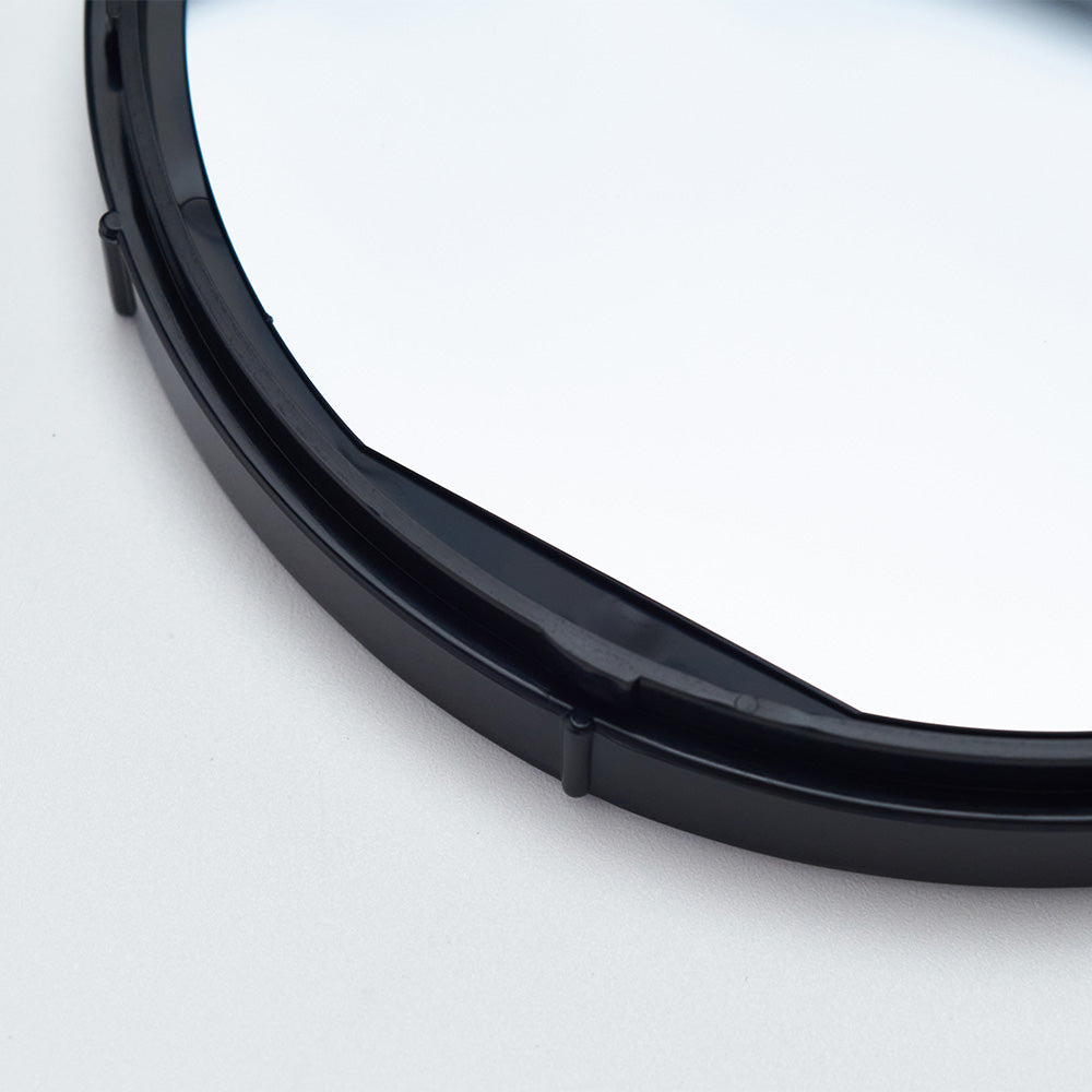 Close up of Semiconductor wafer in a 4" Coins style single wafer shipper