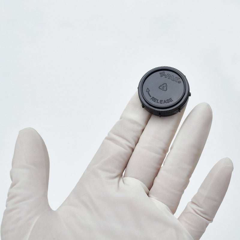 ePAK Conductive polypropylene coin style shipper for 1 inch wafers 
